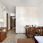 Apartment Jana Familias Y Parejas