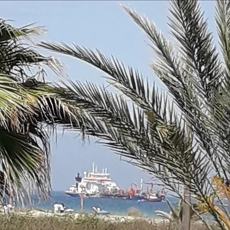 Jana Familias Y Parejas Коніль-де-ла-Фронтера