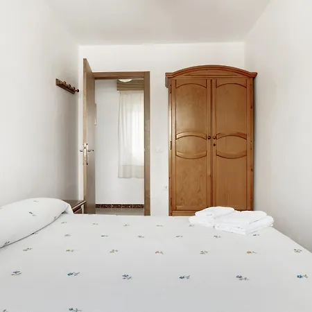 Апартаменти Jana Familias Y Parejas *