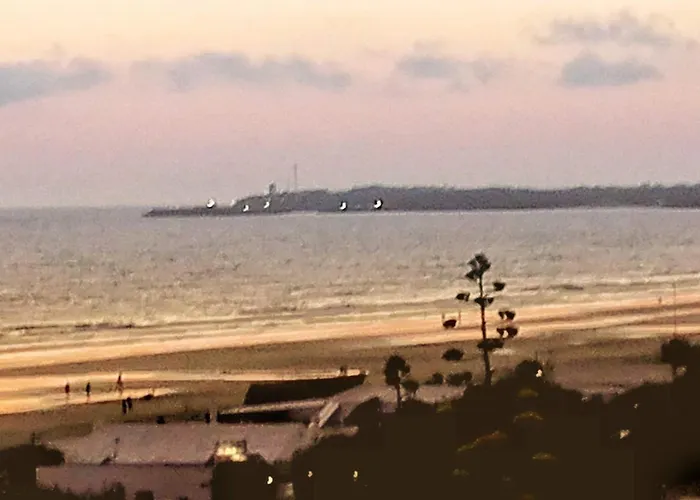 Jana Familias Y Parejas * קוניל דה לה פרונטרה