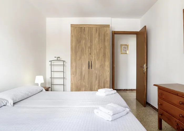 Jana Familias Y Parejas דירה קוניל דה לה פרונטרה